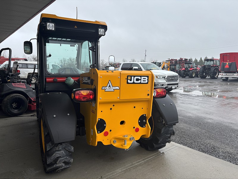 2025 JCB 525-60 AGRI+ TeleHandler