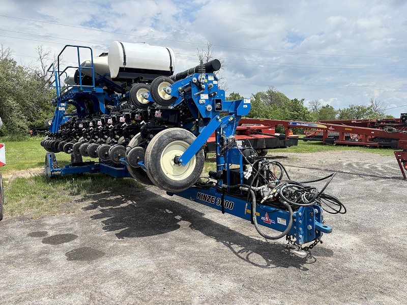 2014 Kinze 3600ASD Planter