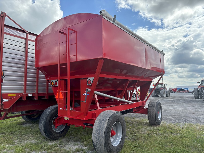 2026 R J Equipment 600 Gravity Box