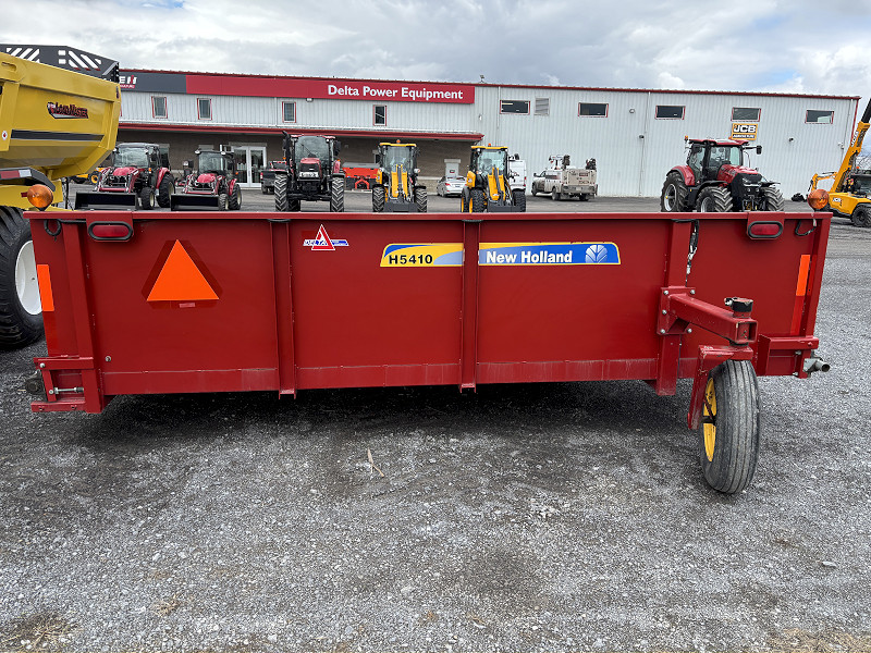 2012 New Holland H5410 Windrow Merger
