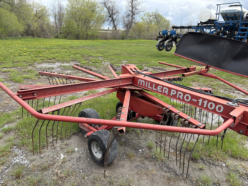 2008 Miller Pro 1100 Rake