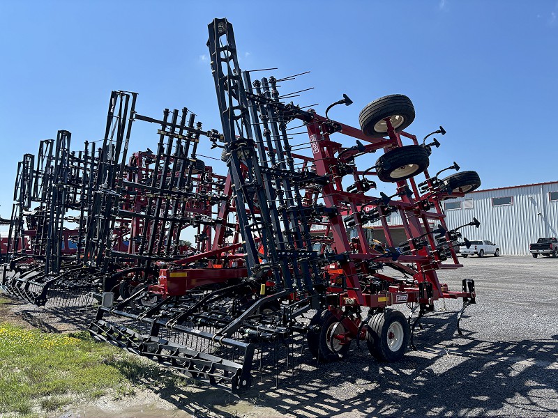 2026 Salford 550-30 Field Cultivator