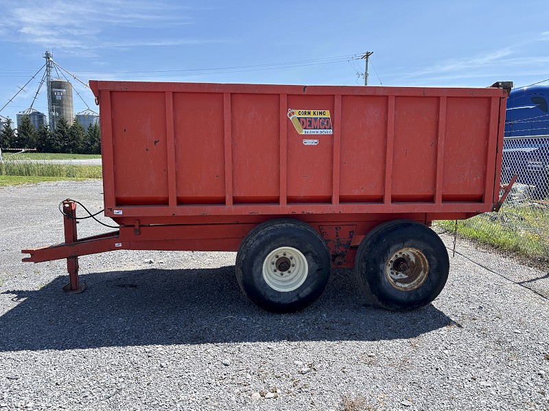 1985 Demco CORN KING Grain Cart