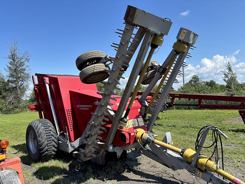 2012 Kongskilde SB4000/5200 Rock Picker