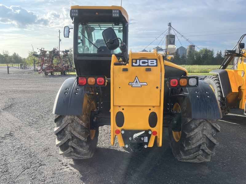 2026 JCB 542-70AG TeleHandler