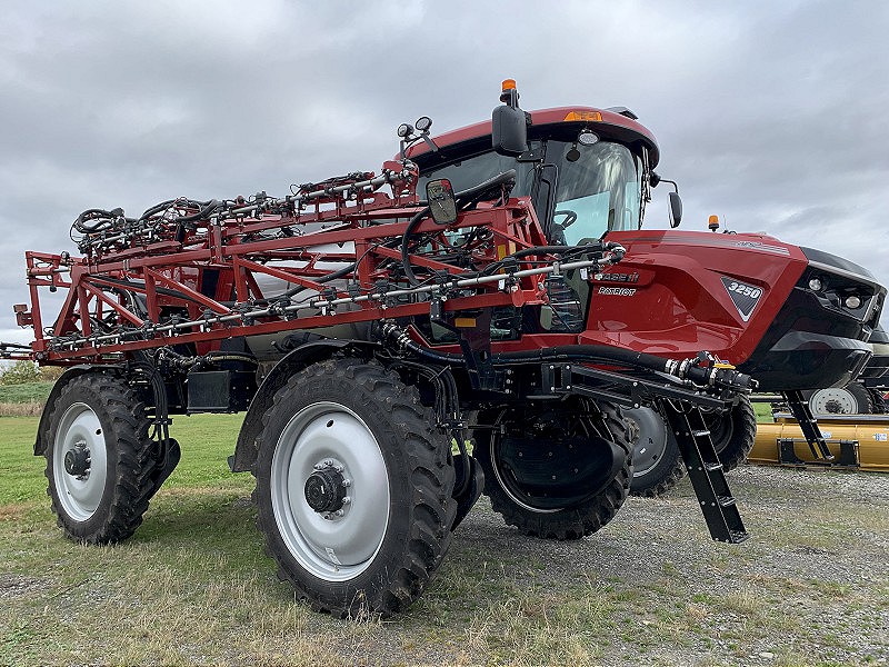 2024 Case IH PATRIOT 3250 Sprayer/High Clearance