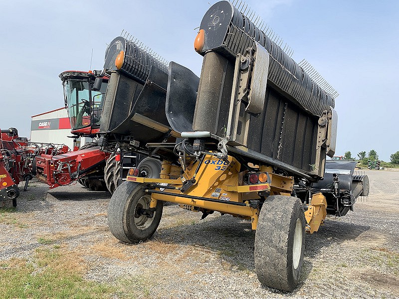 2012 Oxbo 330 Windrow Merger