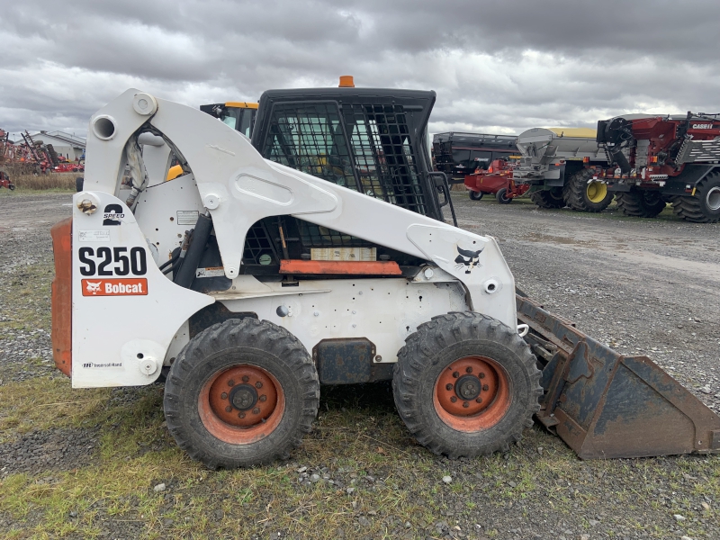 2006 Bobcat S250 Skid Steer Loader