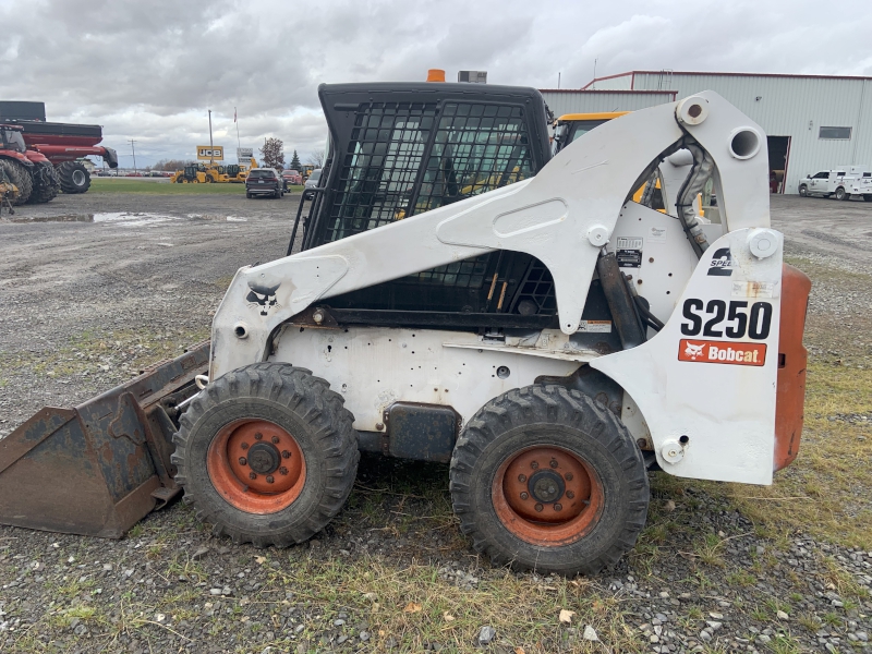 2006 Bobcat S250 Skid Steer Loader