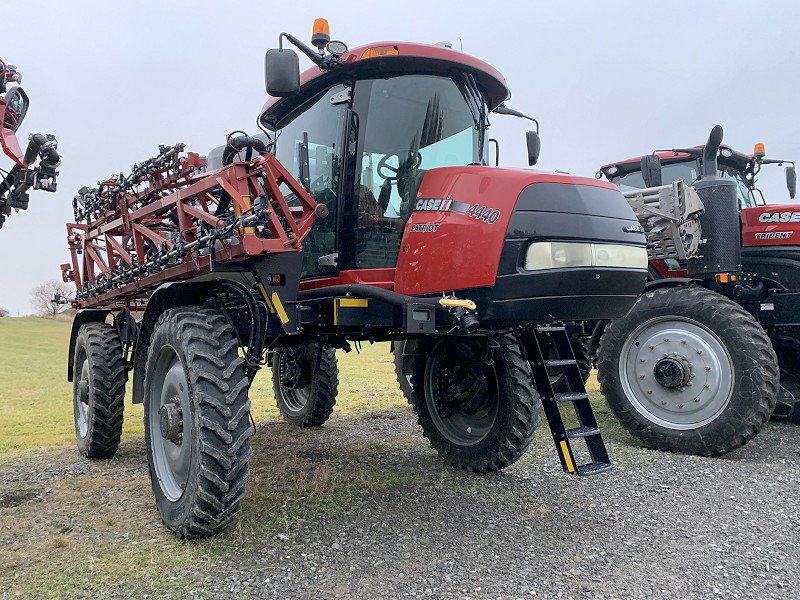 2018 Case IH PATRIOT 4440 Sprayer/High Clearance