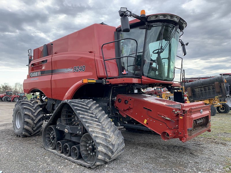 2017 Case IH 9240 Combine