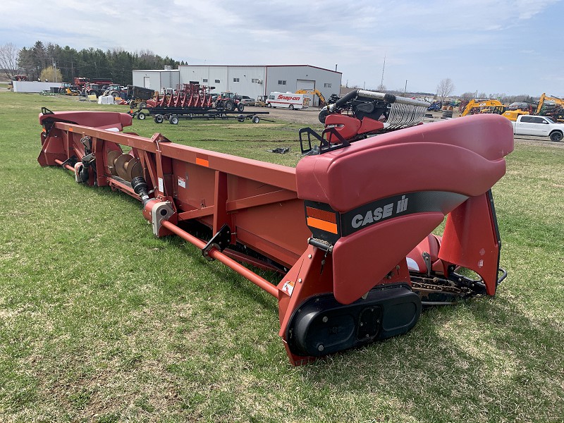 2004 Case IH 2212 Header Combine