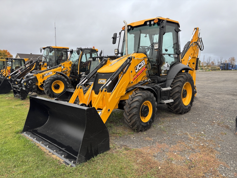 2025 JCB 3CX-15 PLUS Tractor Loader Backhoe