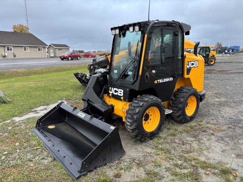 2025 JCB 3TS-8W Skid Steer Loader