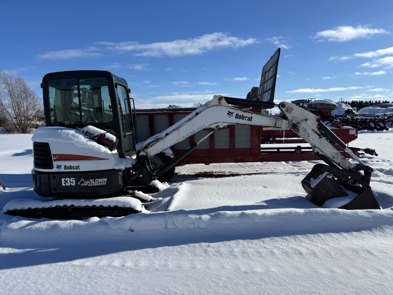 2013 Bobcat E35 Excavator