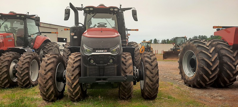 2026 Case IH MAGNUM 325 Tractor