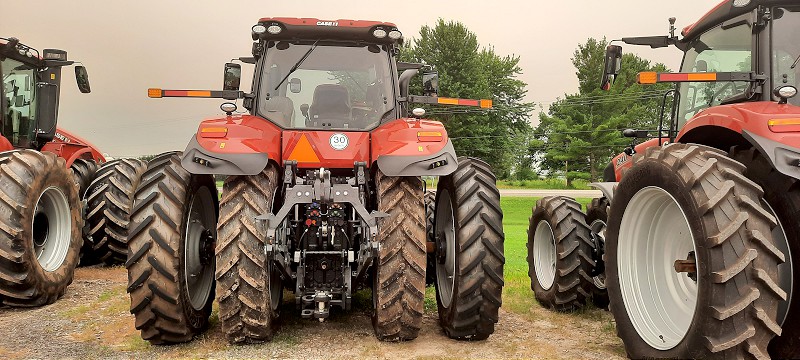 2026 Case IH MAGNUM 325 Tractor