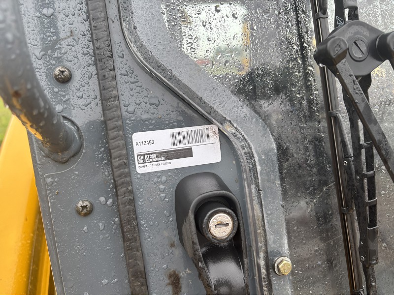 2015 Gehl RT250 Compact Track Loader