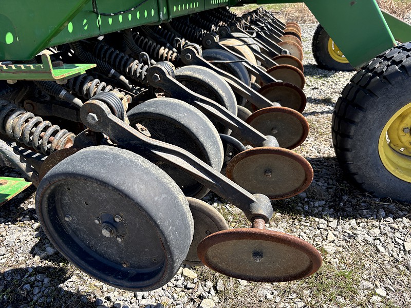 2009 John Deere 1590 Drill