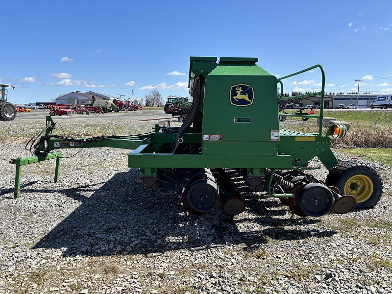 2009 John Deere 1590 Drill