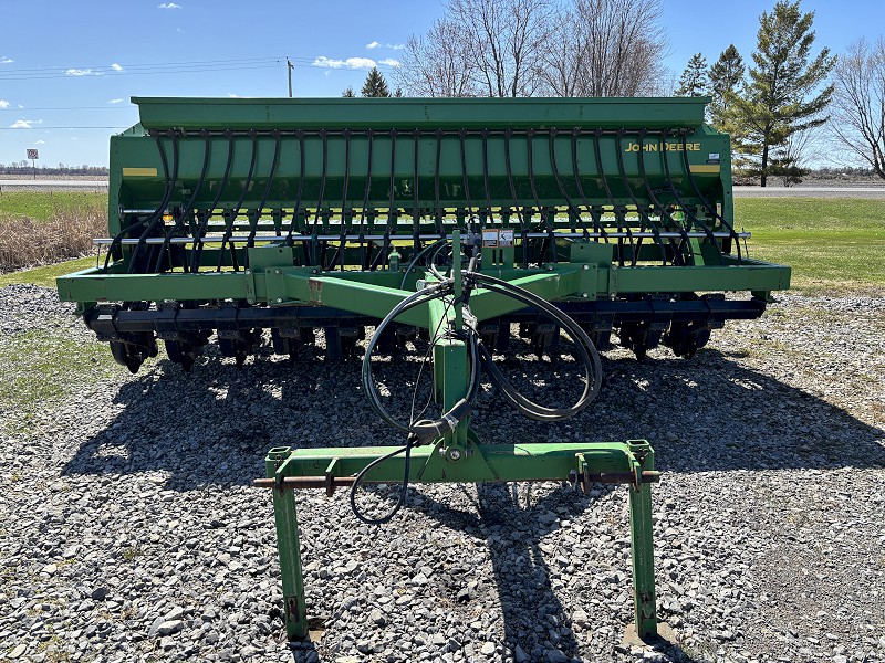 2009 John Deere 1590 Drill