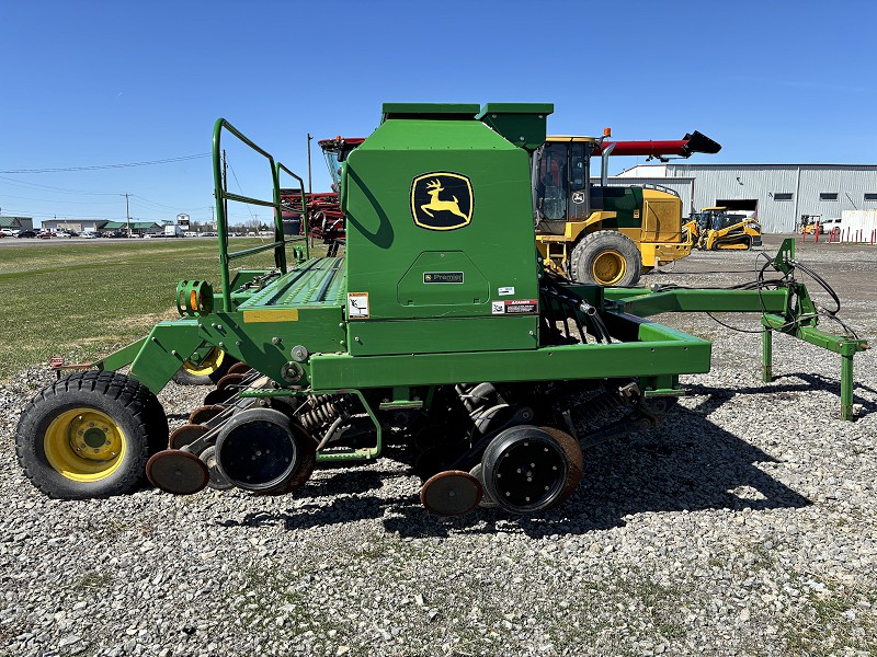 2009 John Deere 1590 Drill