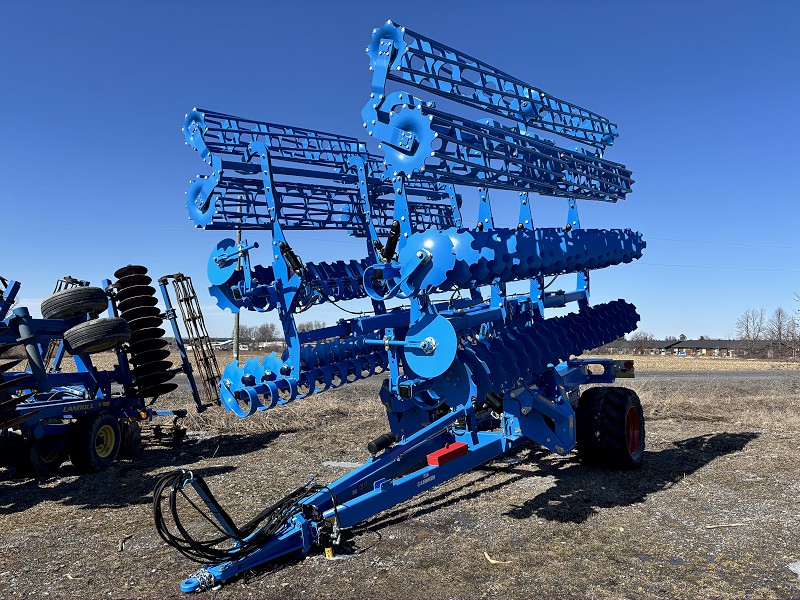 2025 LEMKEN GIGANT10 10M Compact Disc
