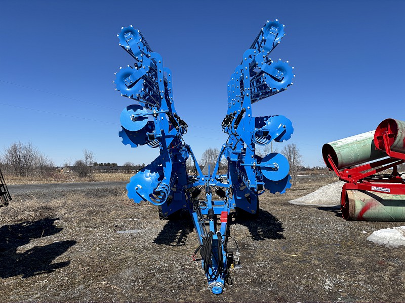 2025 LEMKEN GIGANT10 10M Compact Disc