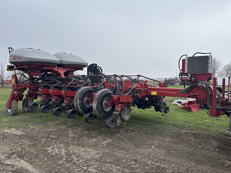 2014 Case IH 1255-16R Planter