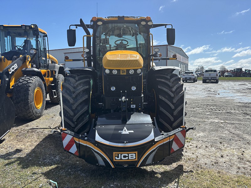 2026 JCB 4220 Tractor