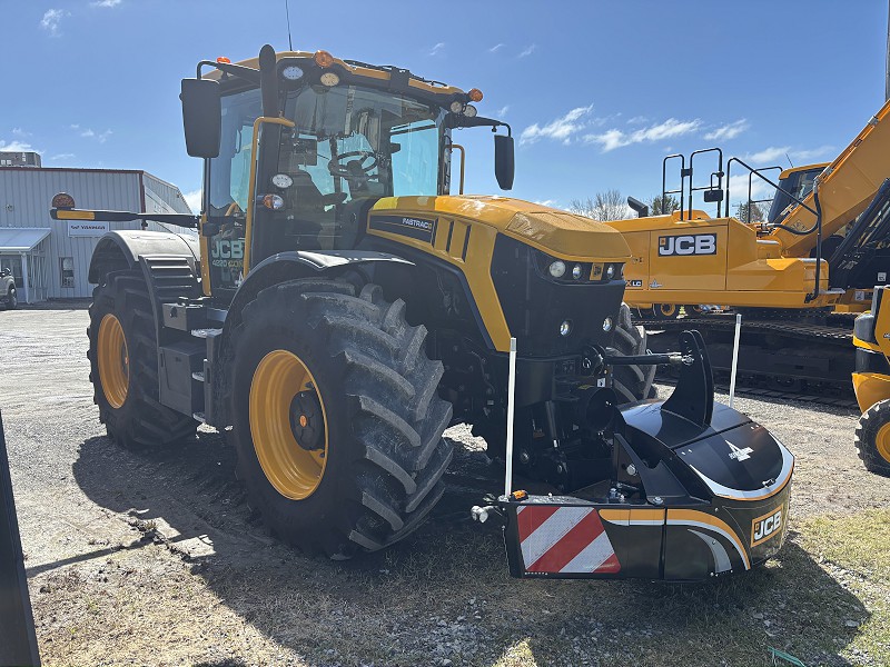 2026 JCB 4220 Tractor
