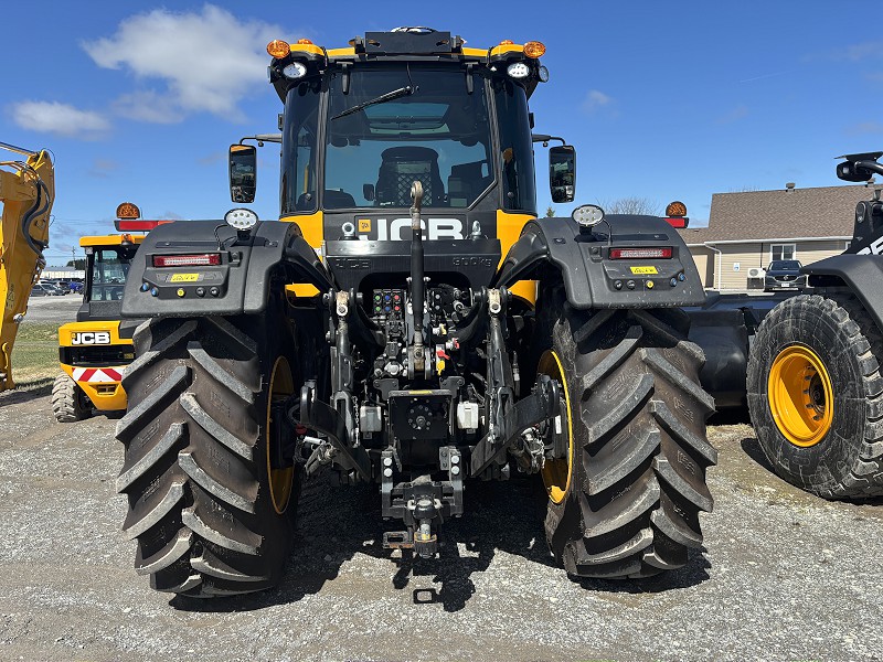 2026 JCB 4220 Tractor