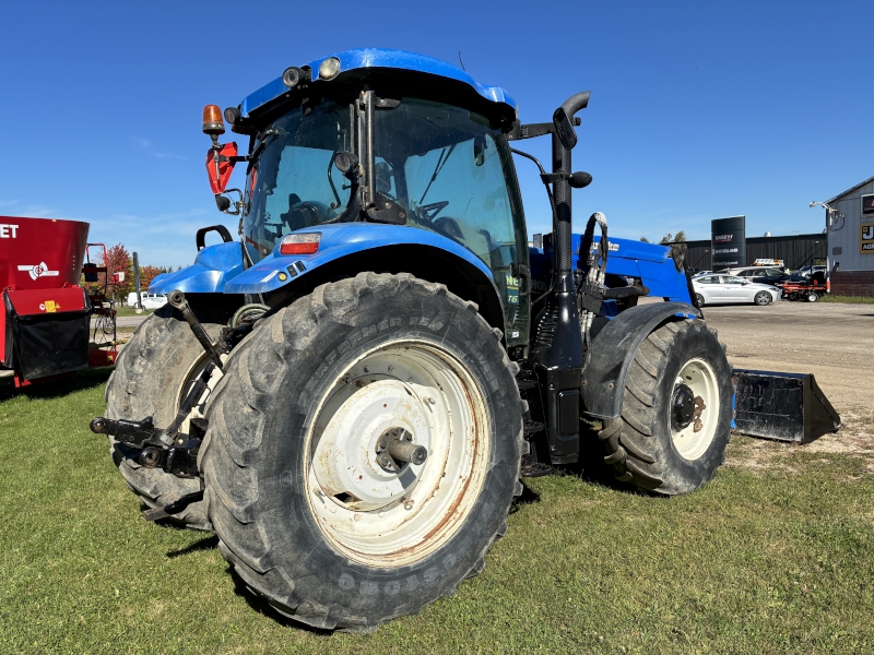 2013 New Holland T6.165 Tractor
