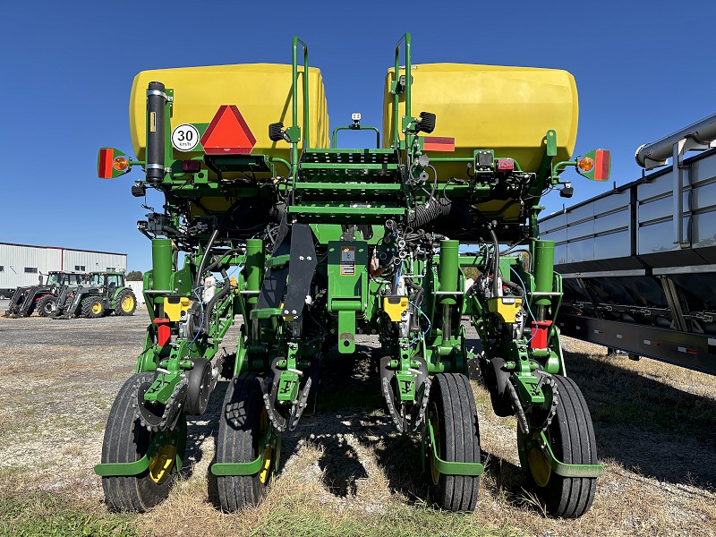 2025 John Deere 1775NT Planter