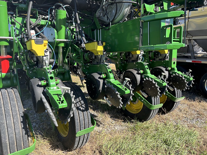 2025 John Deere 1775NT Planter
