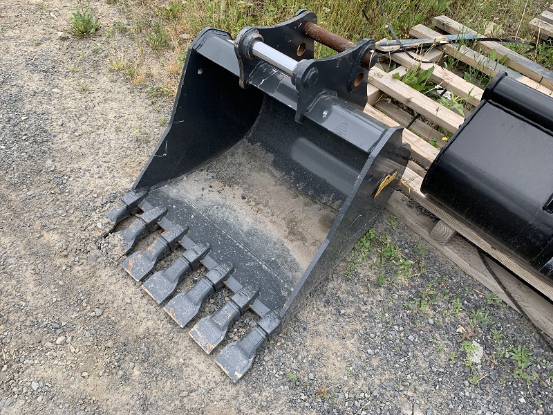 2021 AMI Attachments 30" DIG Excavator Attachment