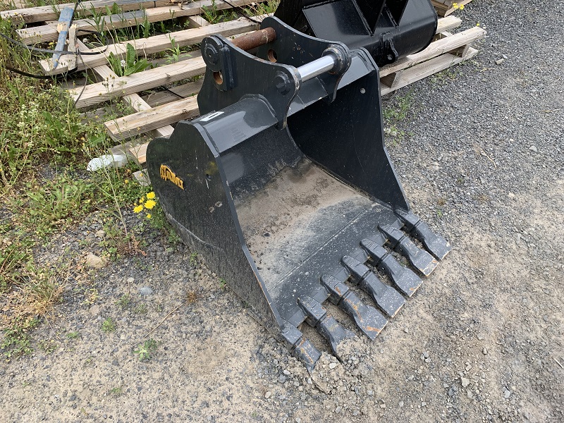 2021 AMI Attachments 30" DIG Excavator Attachment