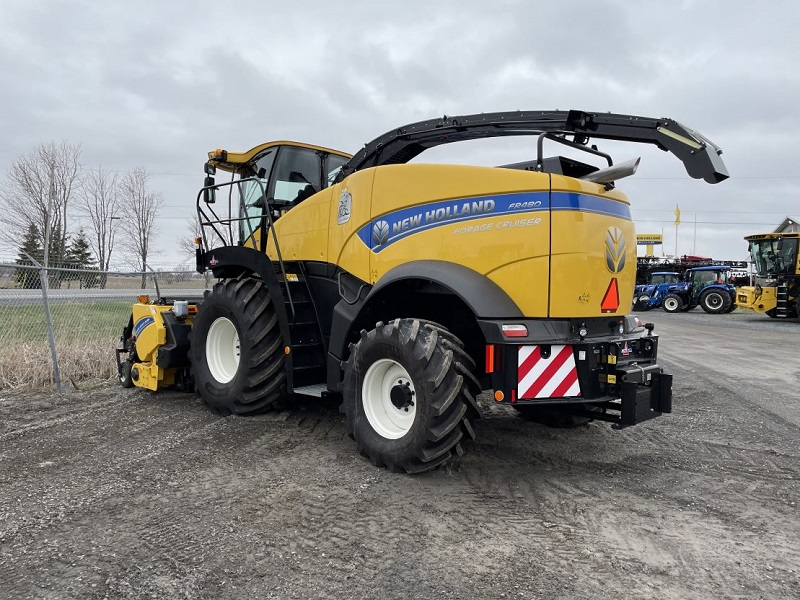 2023 New Holland FR480 ST5 Forage Harvester