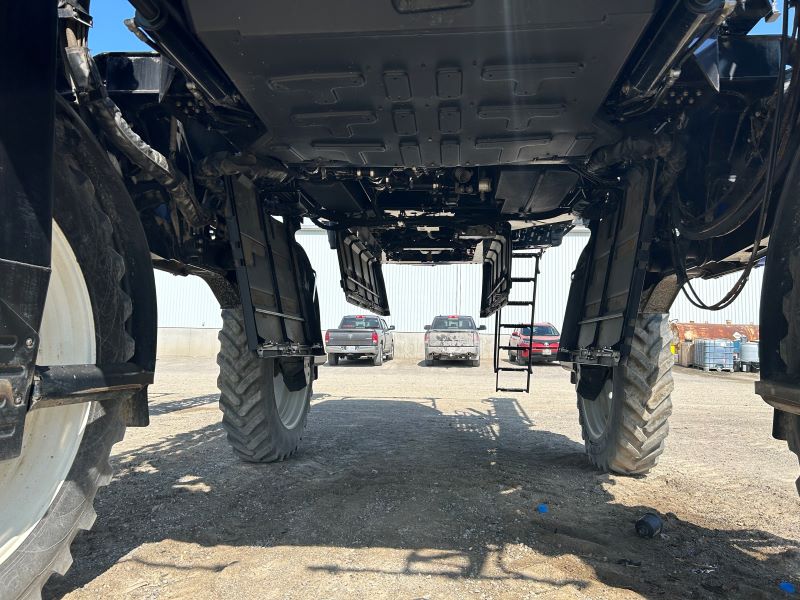 2021 New Holland SP.310F Sprayer/High Clearance