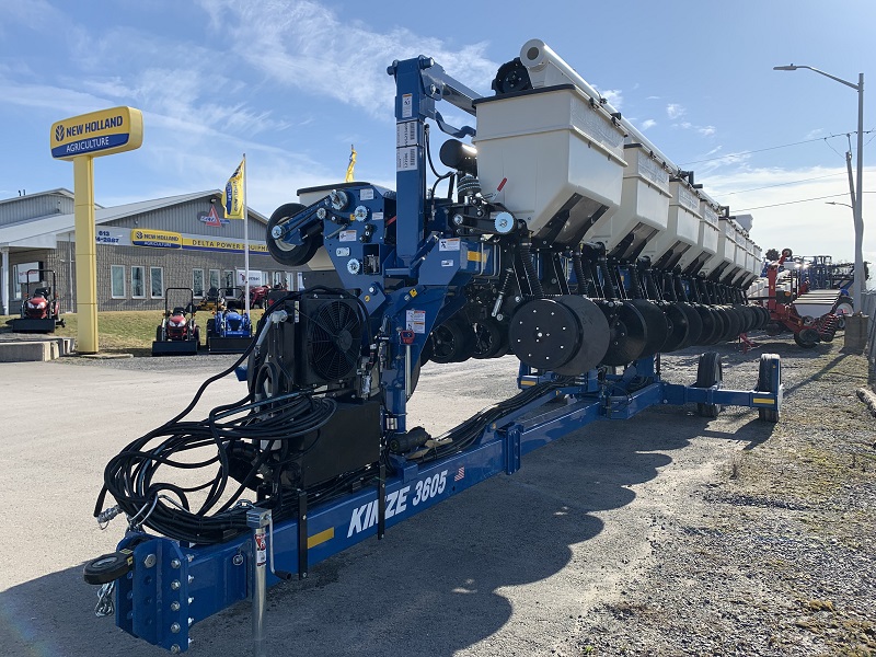 2024 Kinze 3605 16R30 Planter