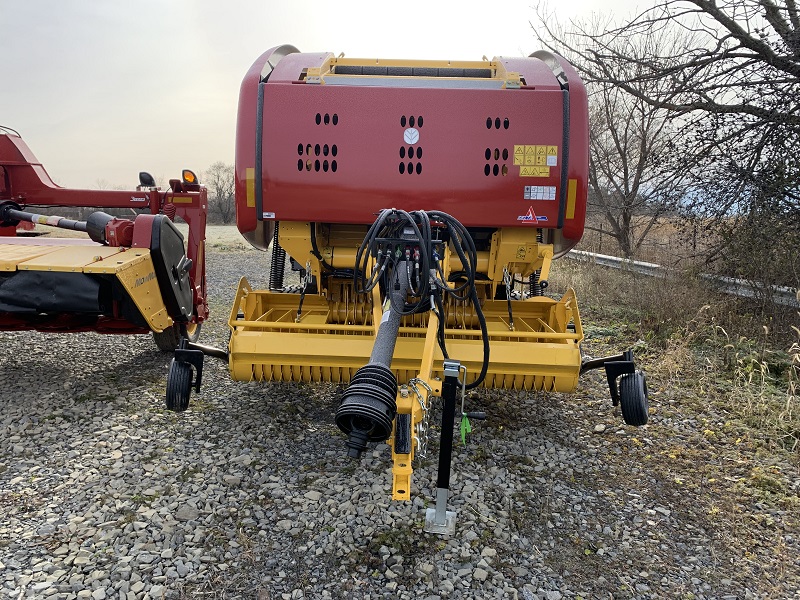 2023 New Holland RB450 Baler/Round