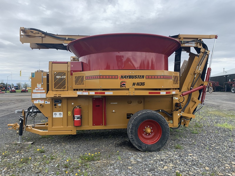 2024 Haybuster H-1135 Tub Grinder