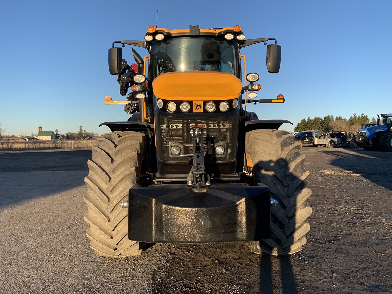 2024 JCB 8330 FASTRAC Tractor