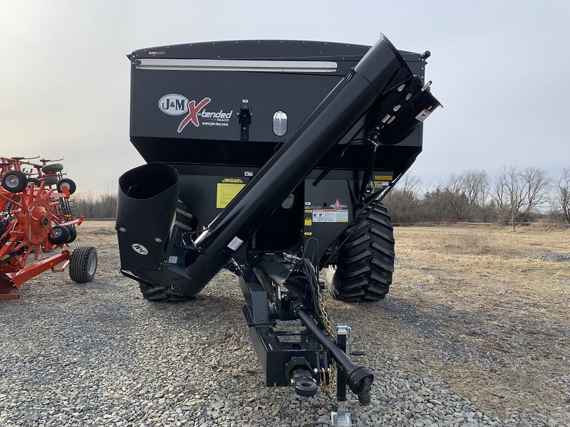 2024 J&M 812-18 Grain Cart