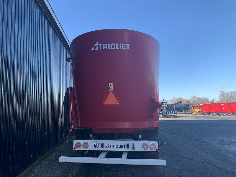 2017 Trioliet TT2-2400LVB Mix Mill