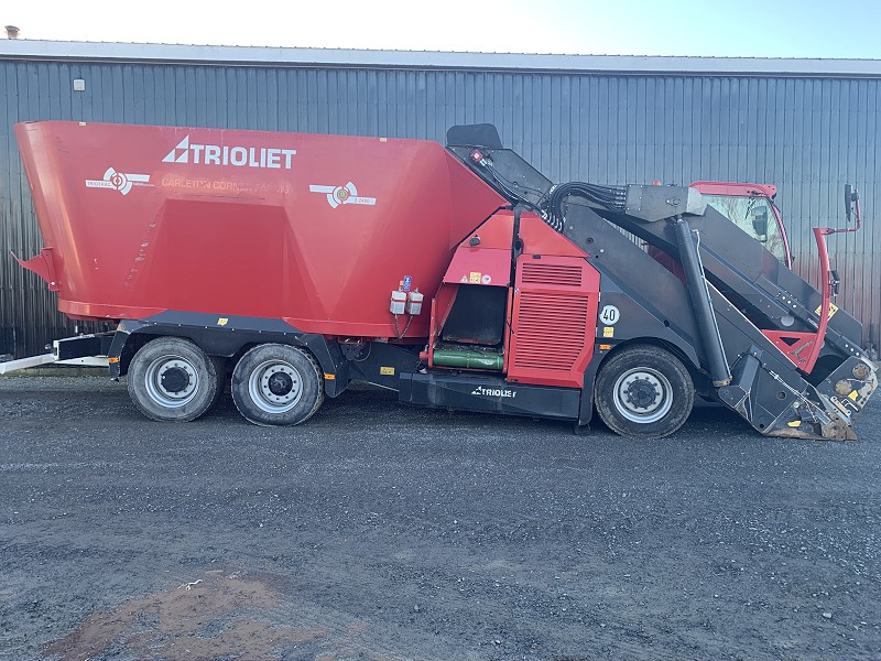 2017 Trioliet TT2-2400LVB Mix Mill