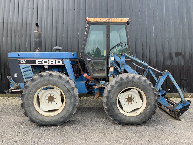 1989 New Holland 276 Tractor