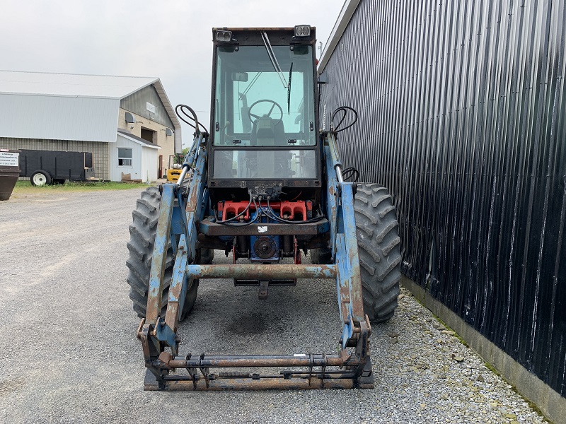 1989 New Holland 276 Tractor