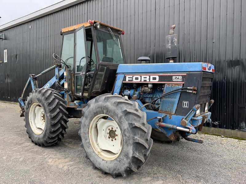 1989 New Holland 276 Tractor