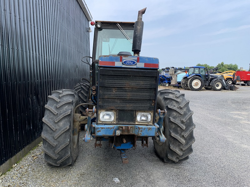 1989 New Holland 276 Tractor